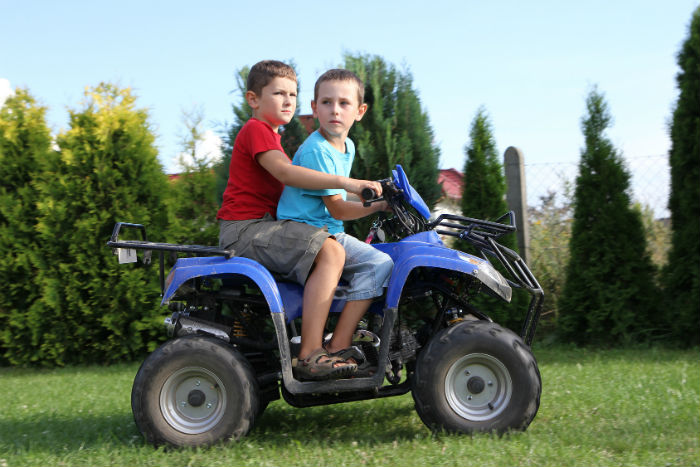 Dürfen zwei Personen auf einem Pocket Quad fahren? » Pocket-Quad.net